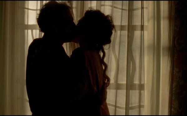 Weightless by Sara Fgaier